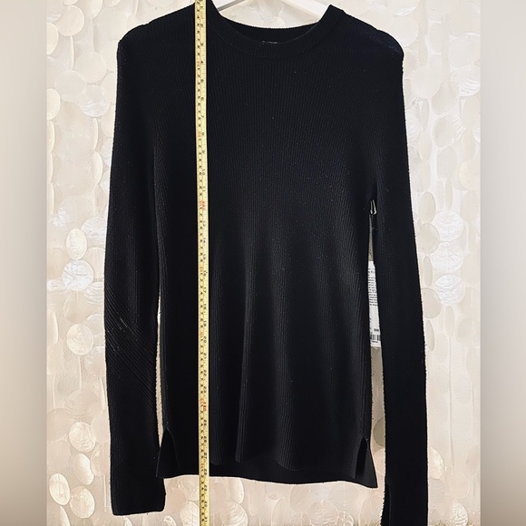 Lululemon Time To Restore Slim fit Hip length Cashmere blend Sweater Sz 2 Black - Picture 11 of 12